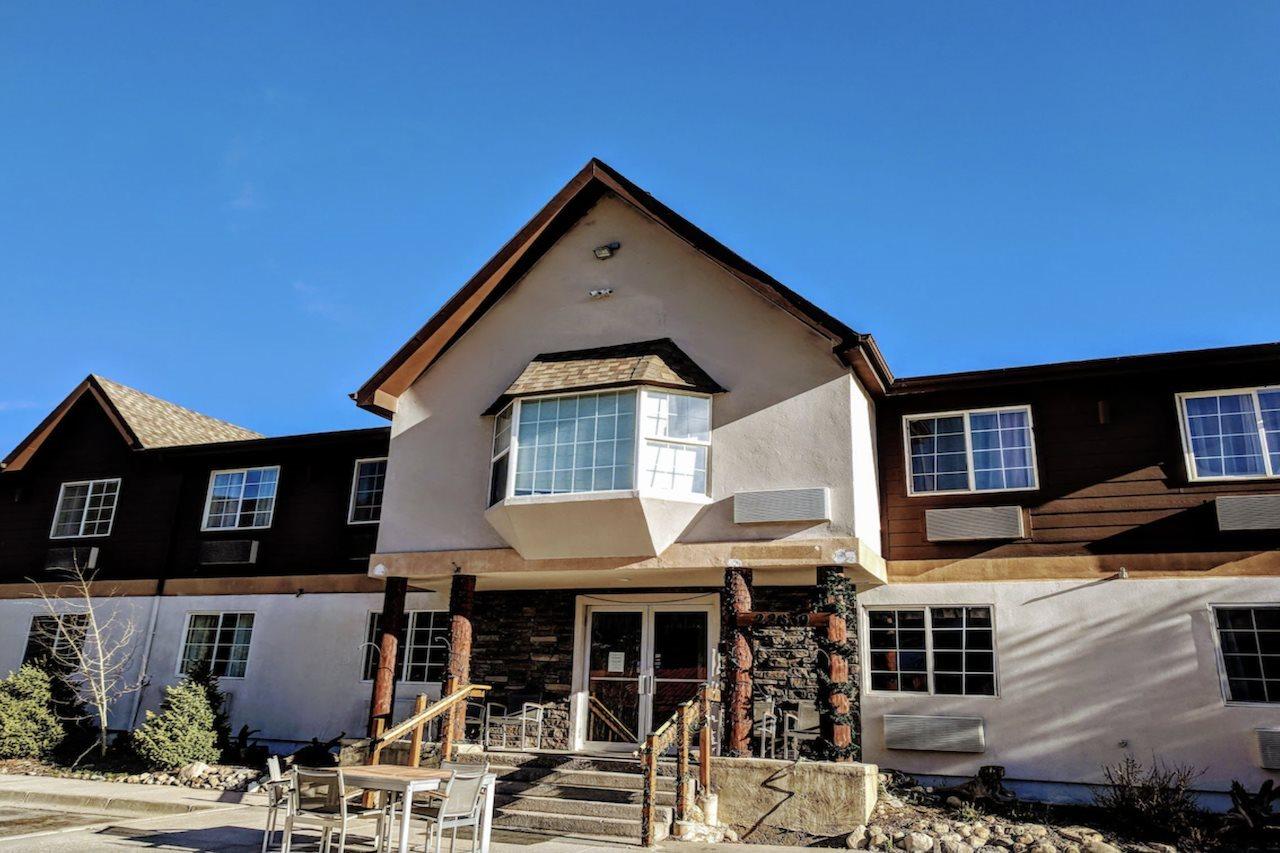 3 Peaks Lodge Кістон Екстер'єр фото