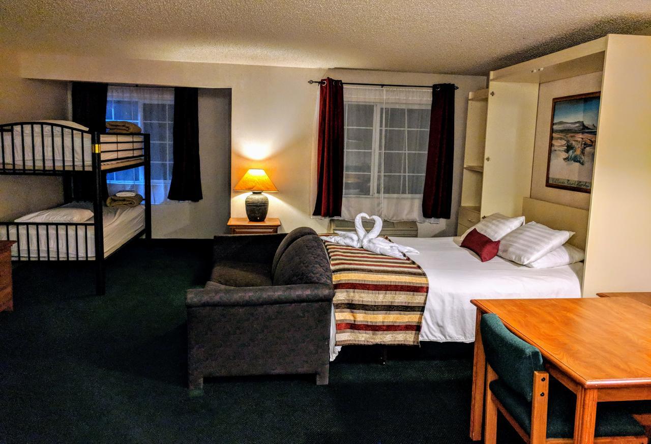 3 Peaks Lodge Кістон Екстер'єр фото