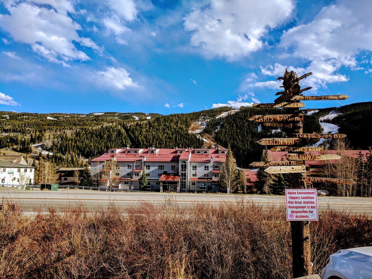 3 Peaks Lodge Кістон Екстер'єр фото