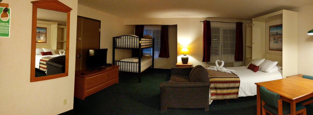 3 Peaks Lodge Кістон Екстер'єр фото