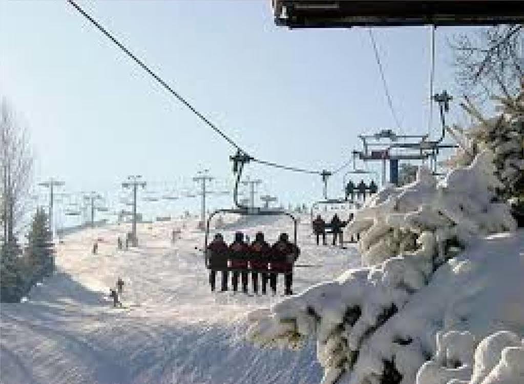 3 Peaks Lodge Кістон Екстер'єр фото