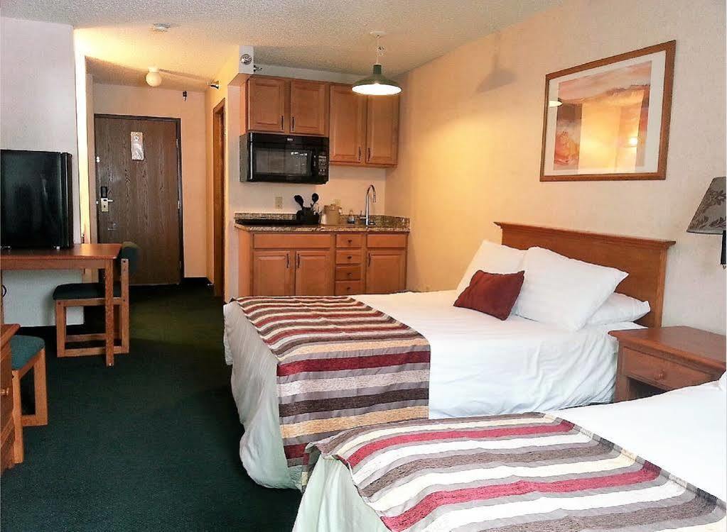3 Peaks Lodge Кістон Екстер'єр фото